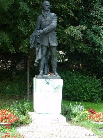 Batsányi János Szobra